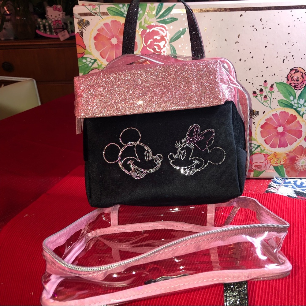 Disney three in one Minnie ,Mickey Mouse makeup cosmetic travel bag set. - Picture 7 of 15